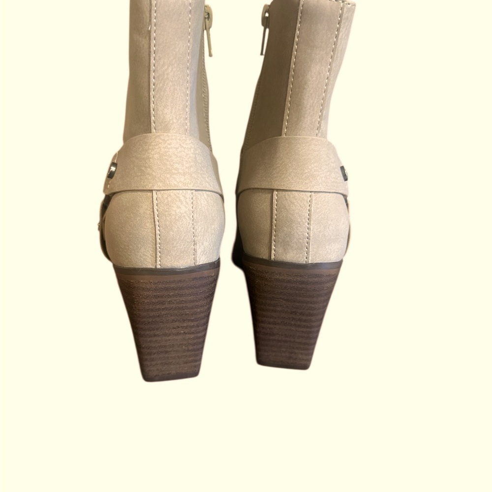 Oasis Society Jackson Pointed Toe Bootie Size 9 Khaki Zipper Closure NEW - Picture 6 of 10